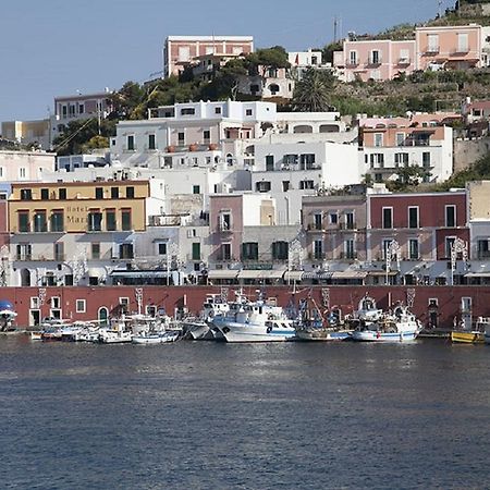 Raffaele Lägenhet Ponza Rum bild